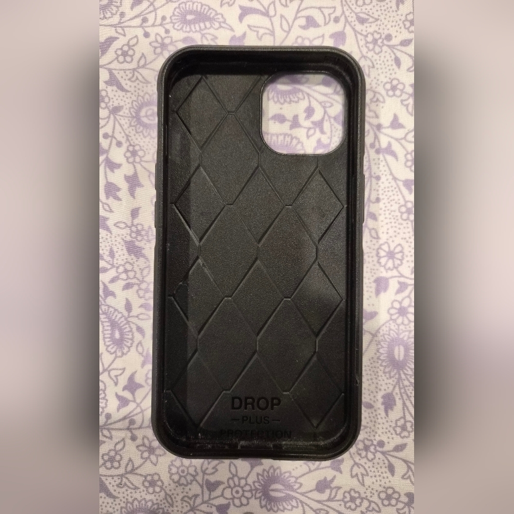 Drop Plus Black iPhone 14 Case